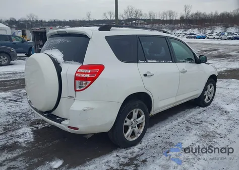 2009 Toyota Rav4 z USA, uszkodzony, nr VIN JTMBF33V49D002453